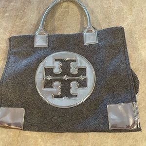 TORY BURCH TOTE Grey Flannel with Metallic Silver Handles